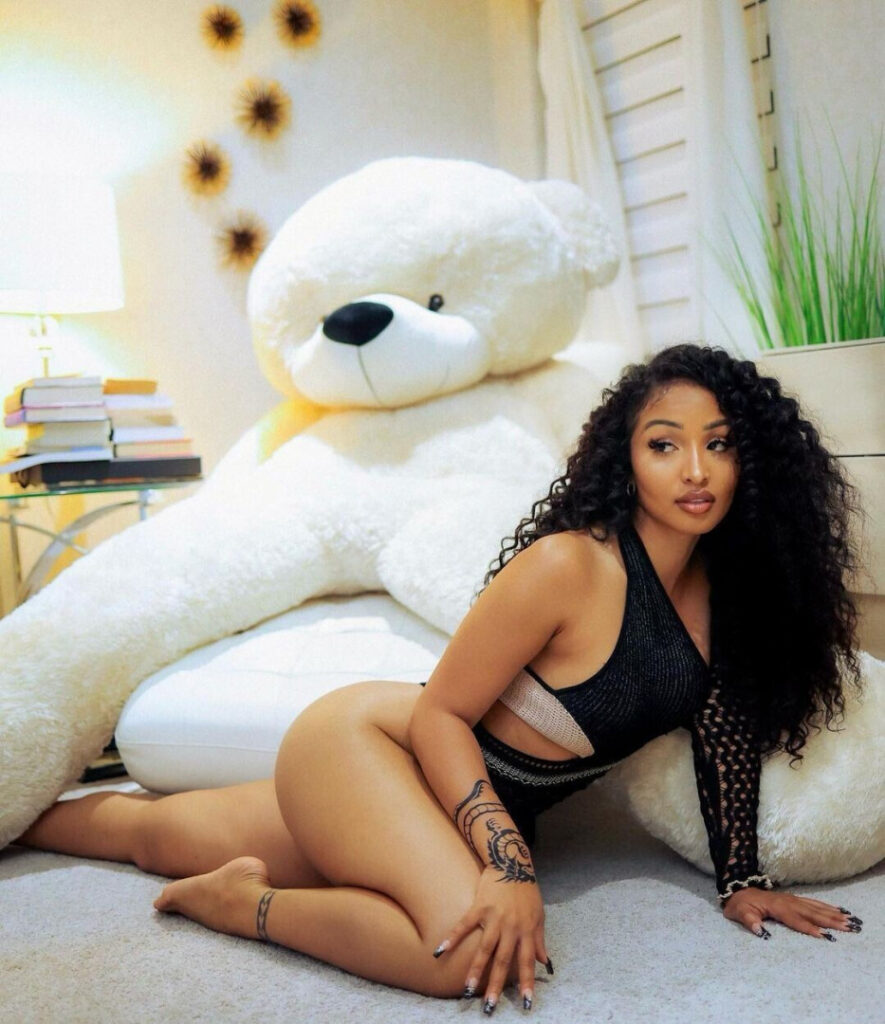 Celeb – Ebony – Shenseea – Nude