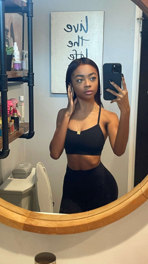 Celeb – Skai Jackson – Nude