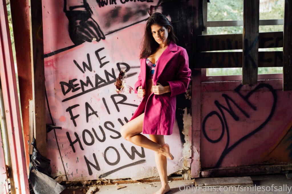 ManyVids – SmilesofSally/SallySmiles – Nude Leaks