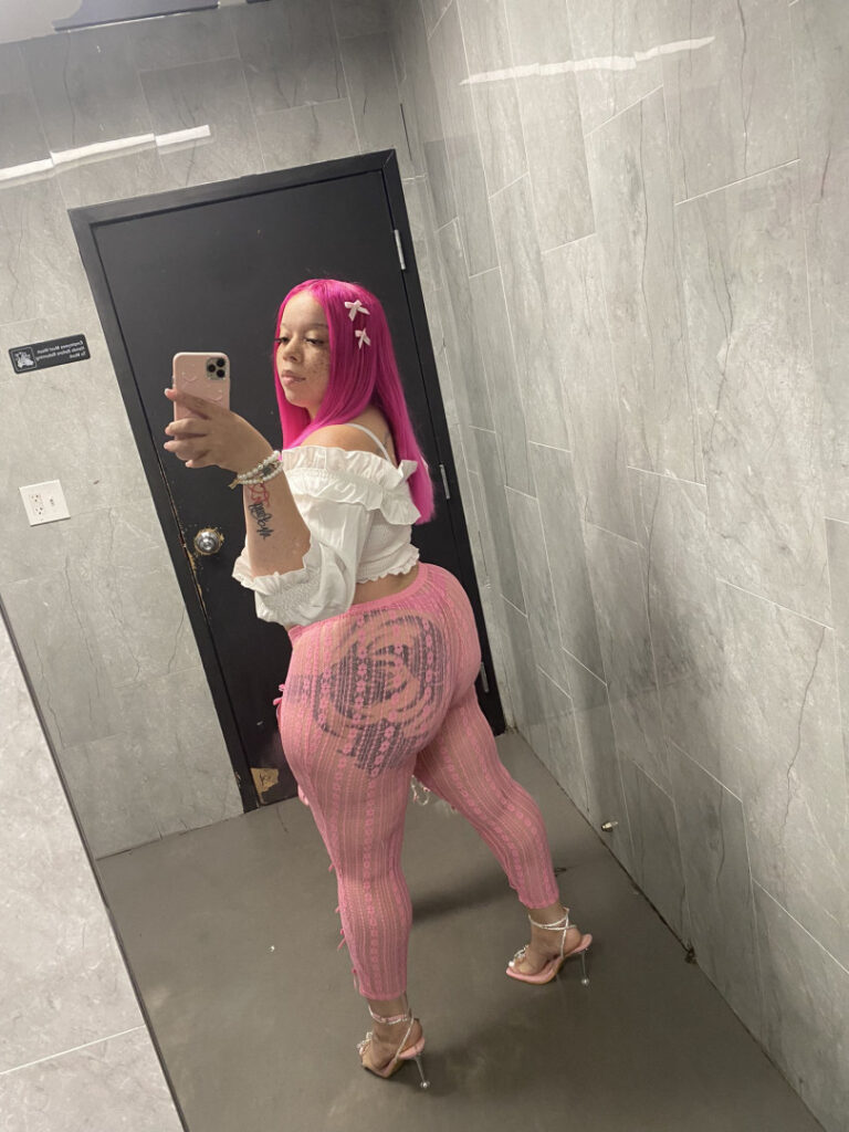 OnlyFans – T H I C C – Ebony – StrawberryShel – Nude Leaks