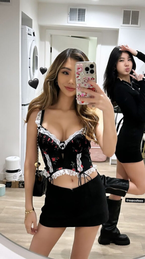 Twitch – Supcaitlin – Nude