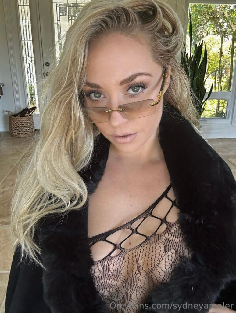 OnlyFans – T H I C C – Sydney Maler – Nude