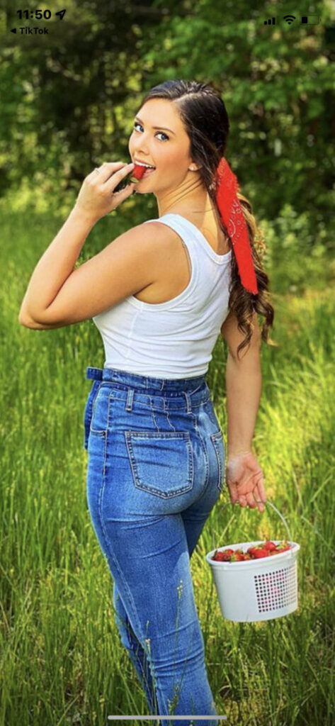 TikTok – Instagram – Sydney Segars / sydney_a_s – Nude Leaks