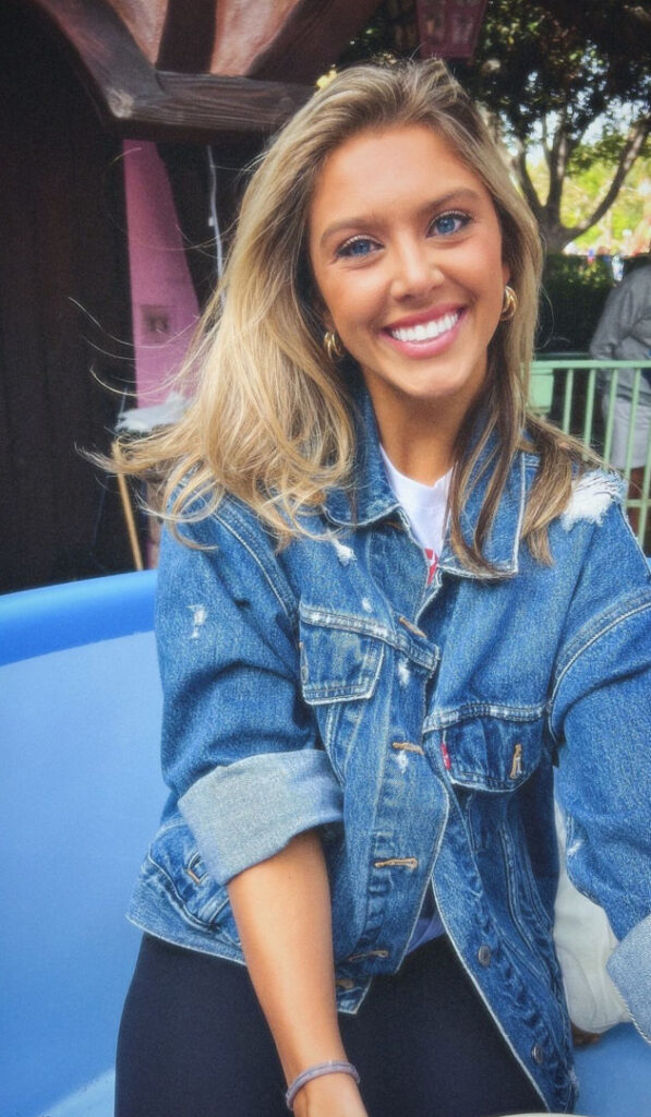 TikTok – Instagram – Sydney Segars / sydney_a_s – Nude Leaks