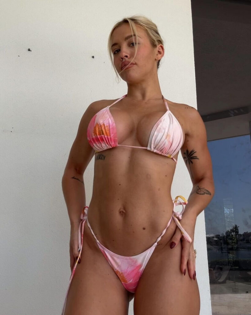 Instagram – MILF – Tammy Hembrow – Nude