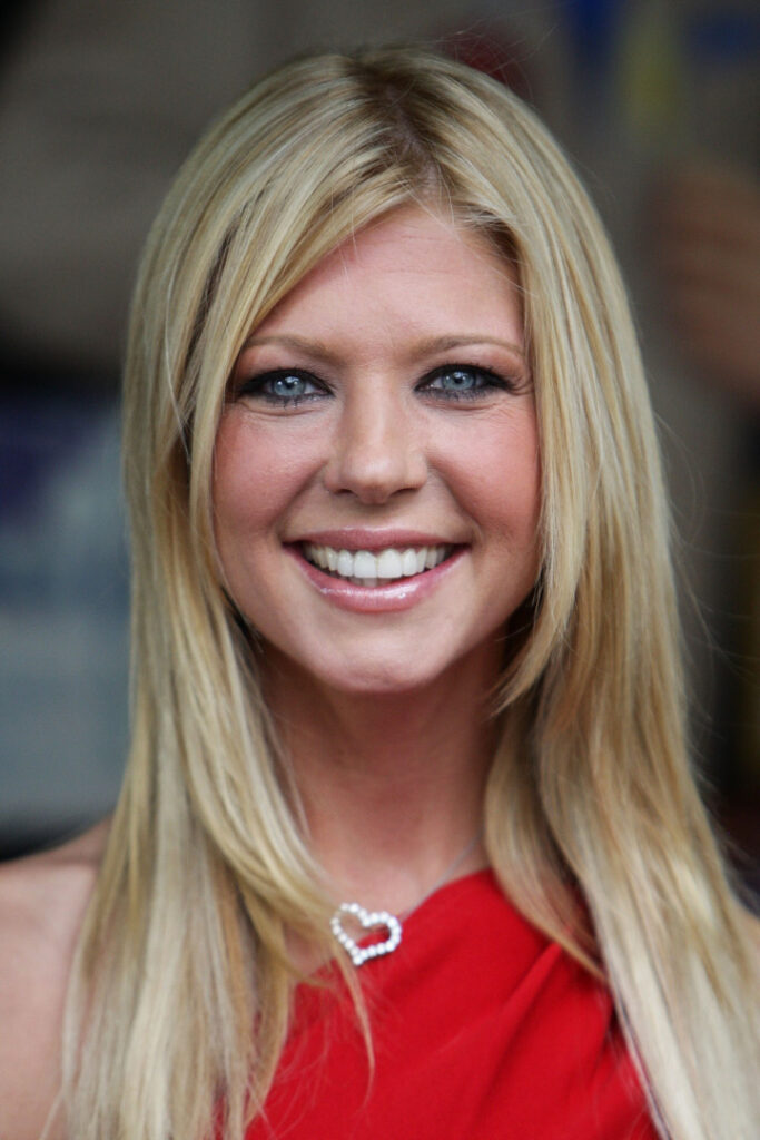 Celeb – Tara Reid – Nude