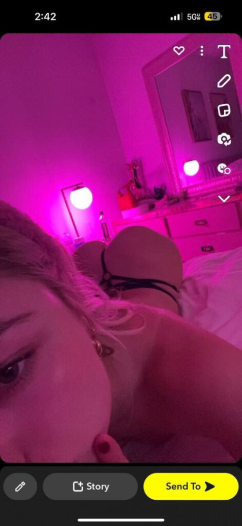 TikTok – Instagram – Taylor Hudson – Nude