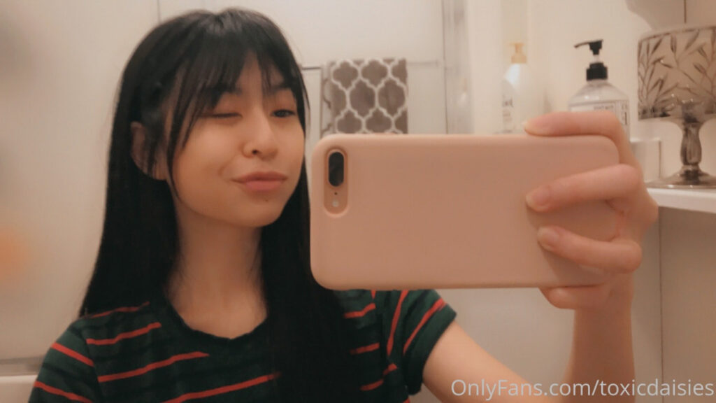 OnlyFans – Asian – Toxicdaisies – Nude Leaks