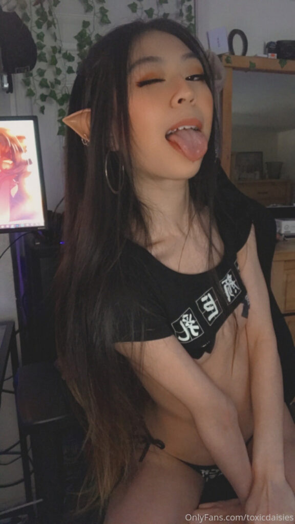 OnlyFans – Asian – Toxicdaisies – Nude Leaks