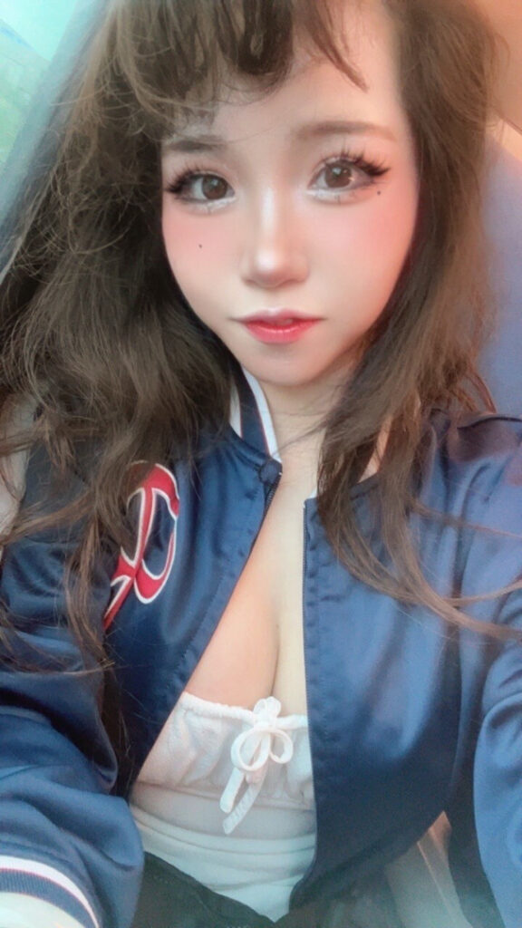 Twitch – TikTok – Asian – Toxickbunny – Nude Leaks