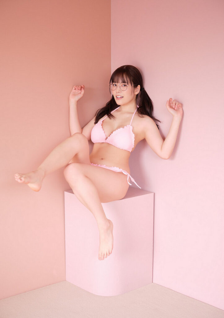 Instagram – Petite – Japanese – Umi Shinonome – Nude
