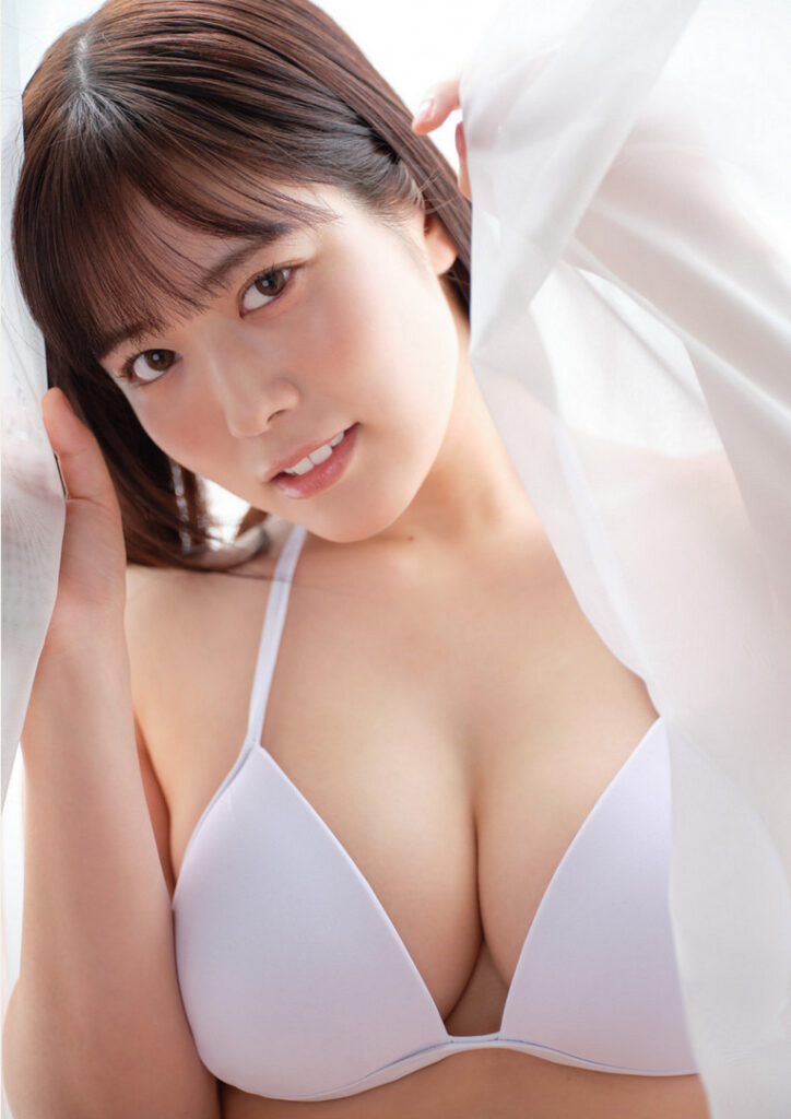 Instagram – Petite – Japanese – Umi Shinonome – Nude