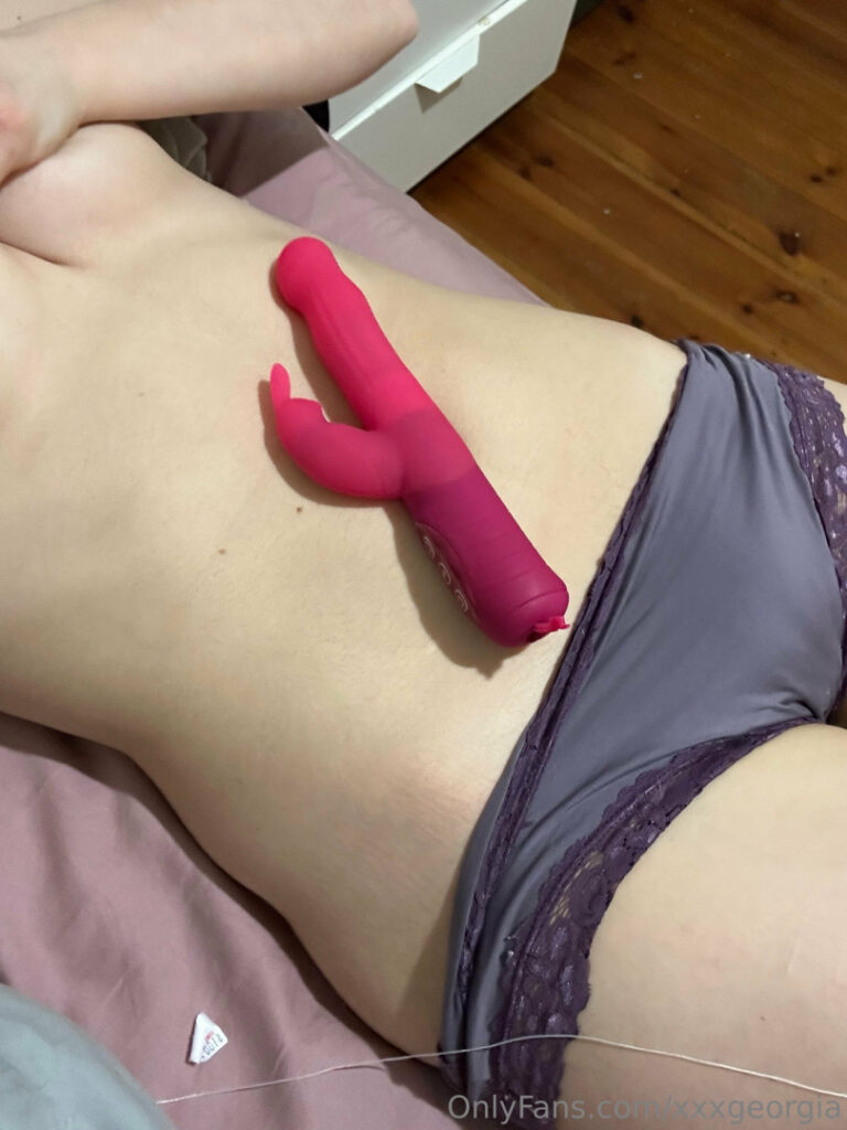 OnlyFans – TikTok – urfavcatgirl / dodgydingo / xxxgeorgia – Nude