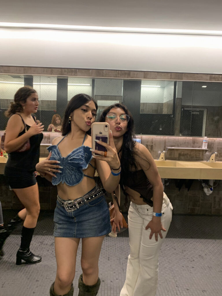 Instagram – Petite – Latina – vashwty – Nude