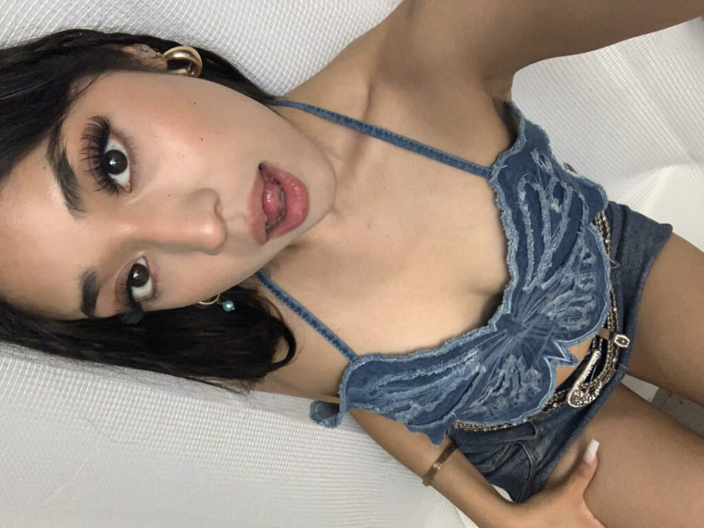 Instagram – Petite – Latina – vashwty – Nude