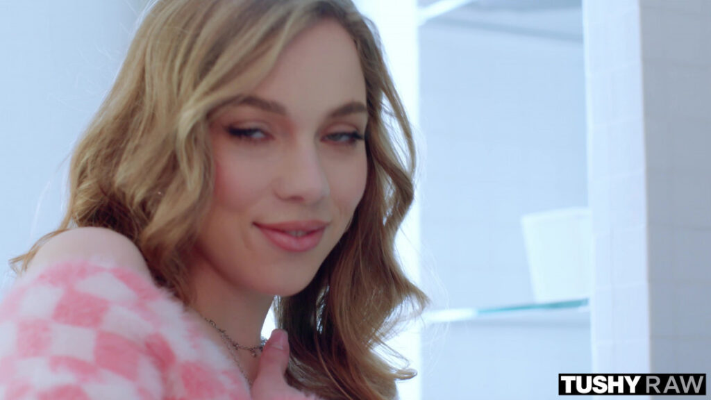 XXX – Venus Vixen – Nude