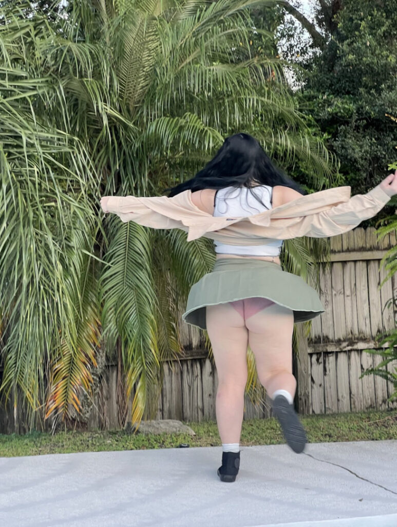 Instagram – vibrantbeaa, misfitmagikk – Nude Leaks