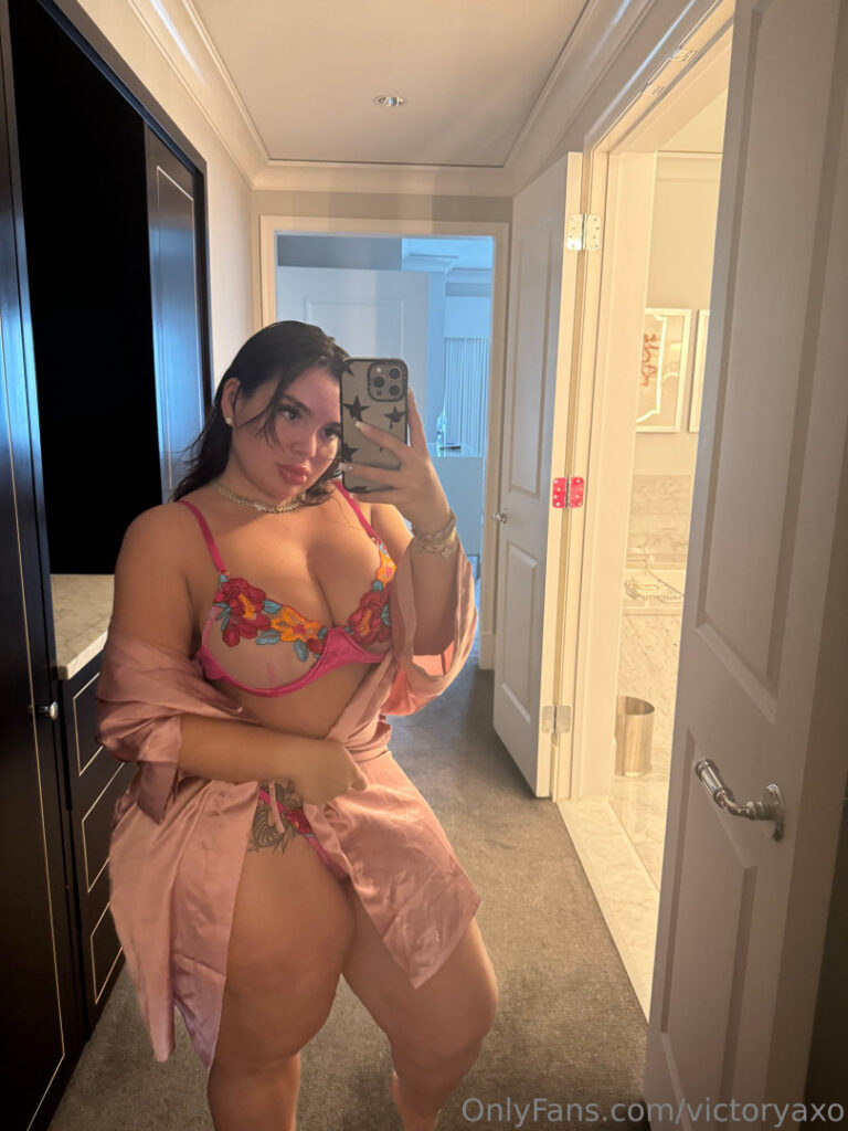 OnlyFans – BBW – T H I C C – VictoryaXO | iamvictoryaa – Nude