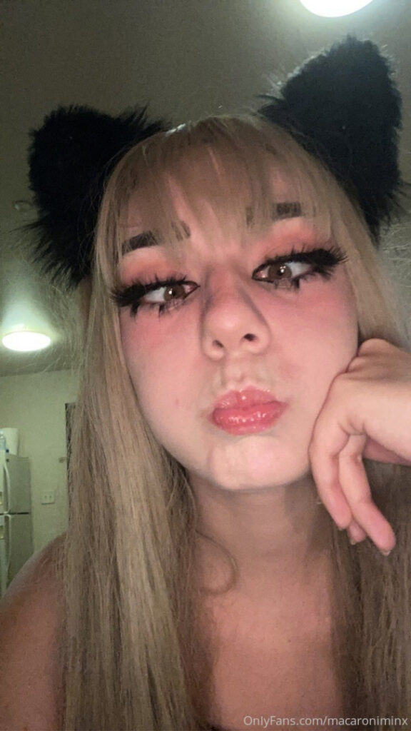 OnlyFans – TikTok – Violet Evangeline / minxymacaroni – Nude