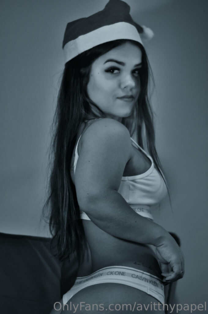 Brazil – OnlyFans – Vithória Papel  avitthypapel – Nude Leaks