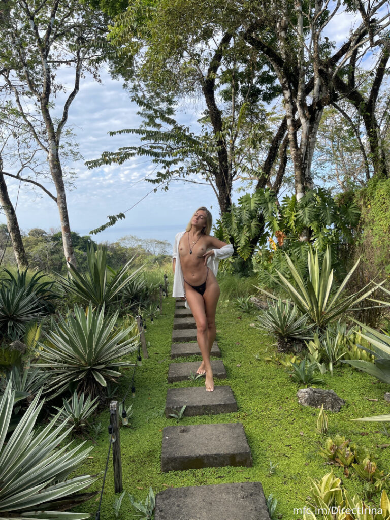 OnlyFans – Cam Girls – Vodka_Queen / MexicoSpirit / IamIrinaRi / Mexicoapirit – Nude