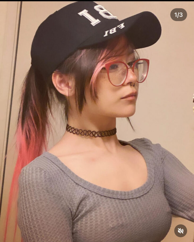 Twitch – TikTok – Instagram – Vvriska/r9kscroller/wasianvriska – Nude Leaks