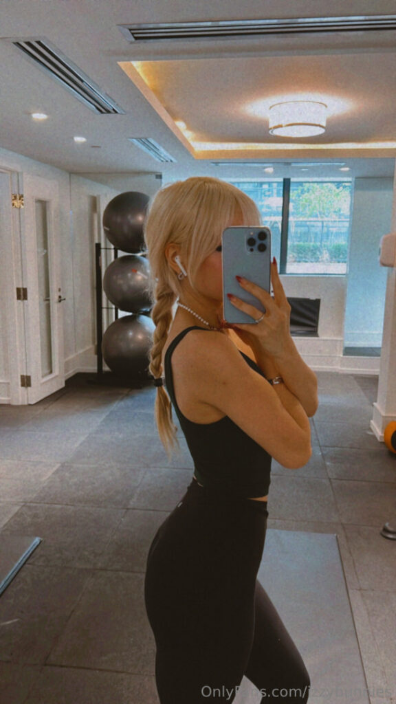 OnlyFans – Teen – Asian – waifumiia | izzybunnies – Nude