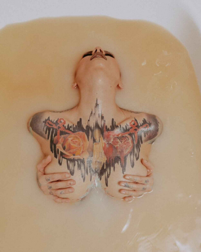 Celeb – Women of Metal – Nude