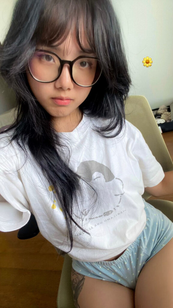 TikTok – Asian – xxoojjff / xojf / Jess – Nude