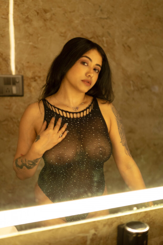 Patreon – T H I C C – Indian – Yajnaseni – Nude