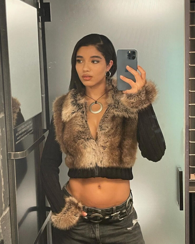 Instagram – Latina – Yovanna Ventura yoventura – Nude