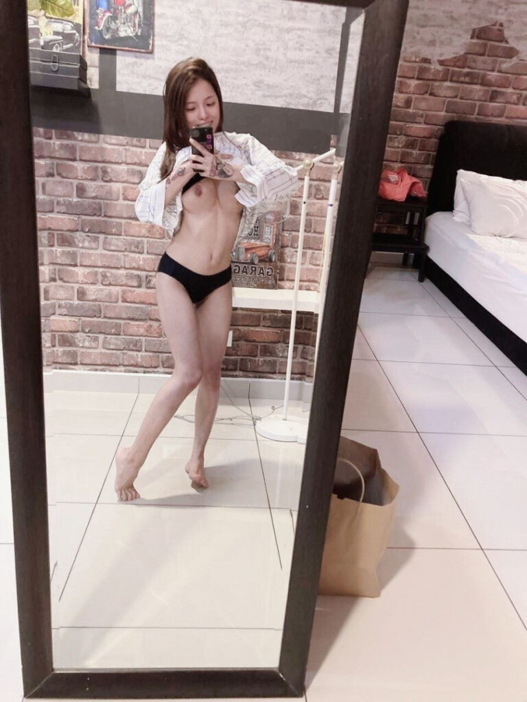 OnlyFans – Asian – yumilovedoll – Nude Leaks