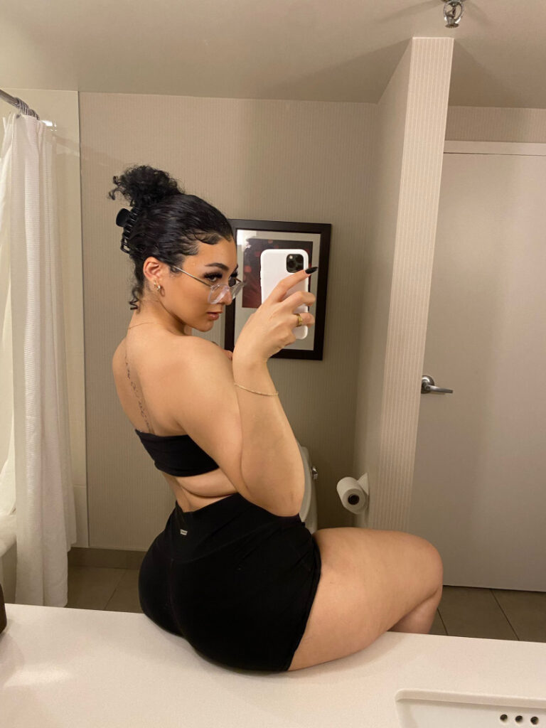 TikTok – Instagram – T H I C C – Zainaabb.ab – Nude Leaks