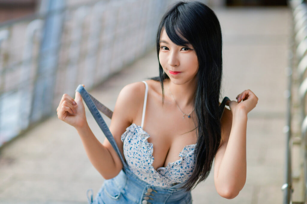 Instagram – Asian – Hong Konger – ZOE SO 蘇小小 – Nude