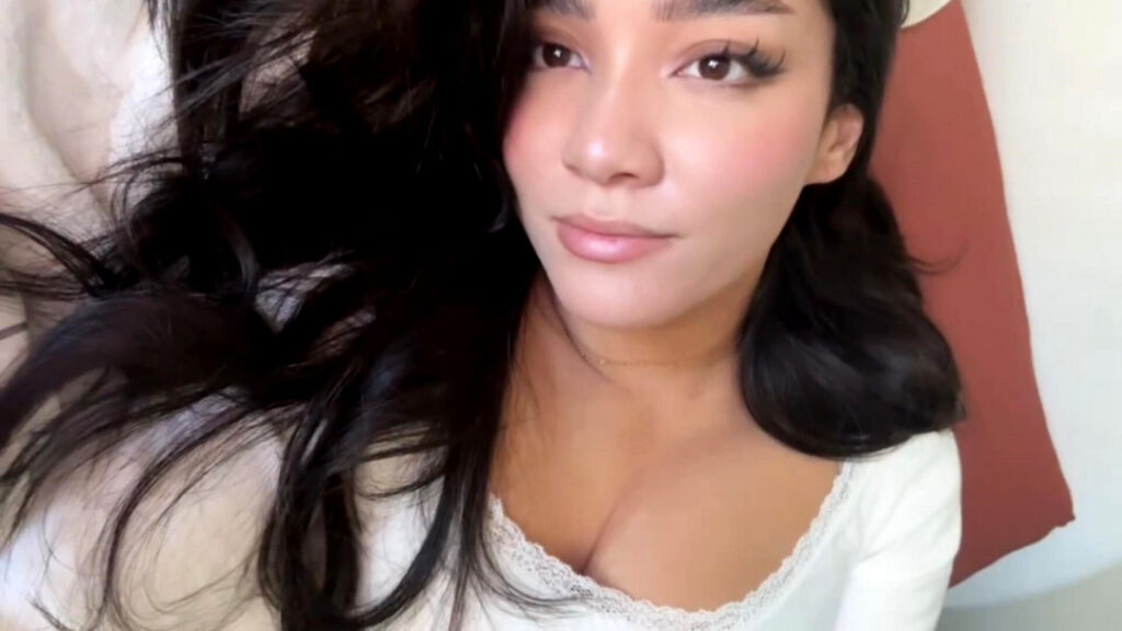 Twitch – Cinnabrit – Nude