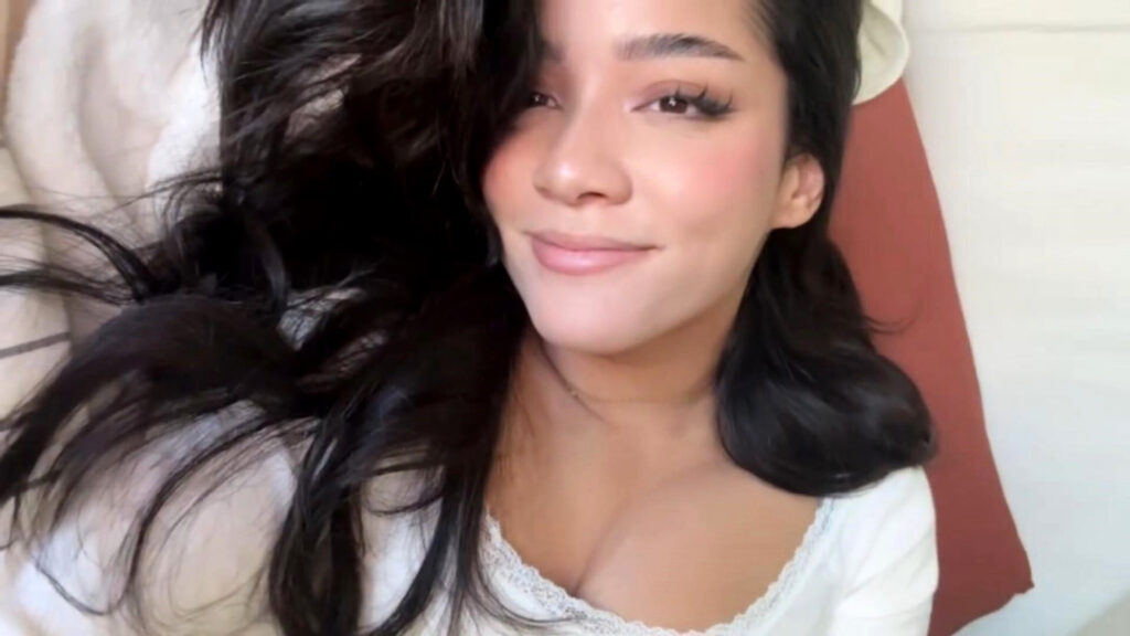 Twitch – Cinnabrit – Nude