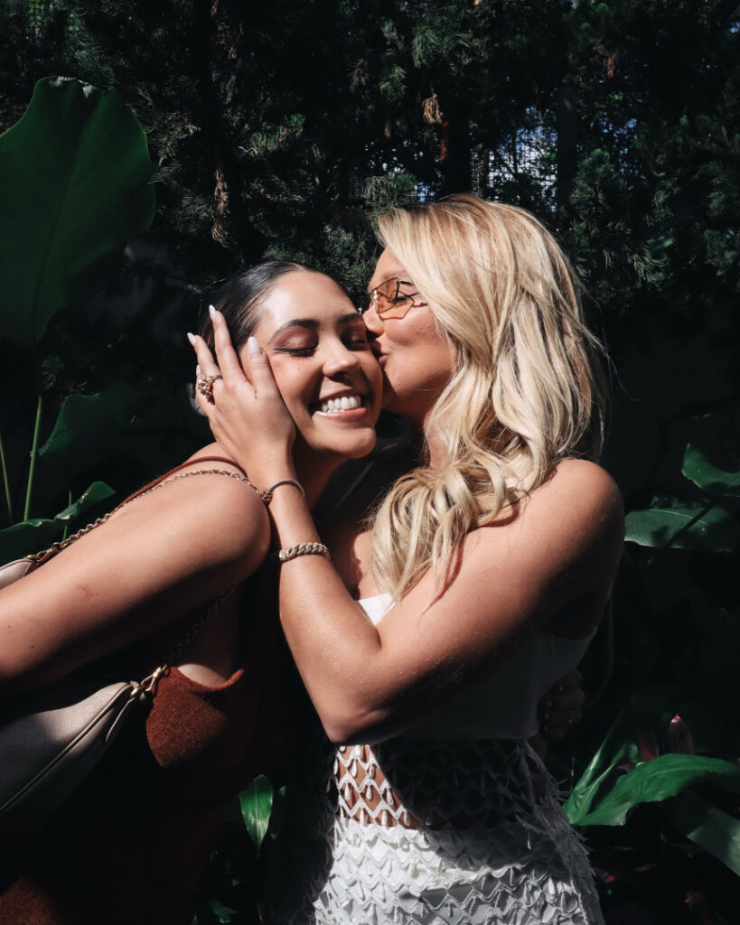 Brazil – Youtube – Dora Figueiredo – Nude Leaks