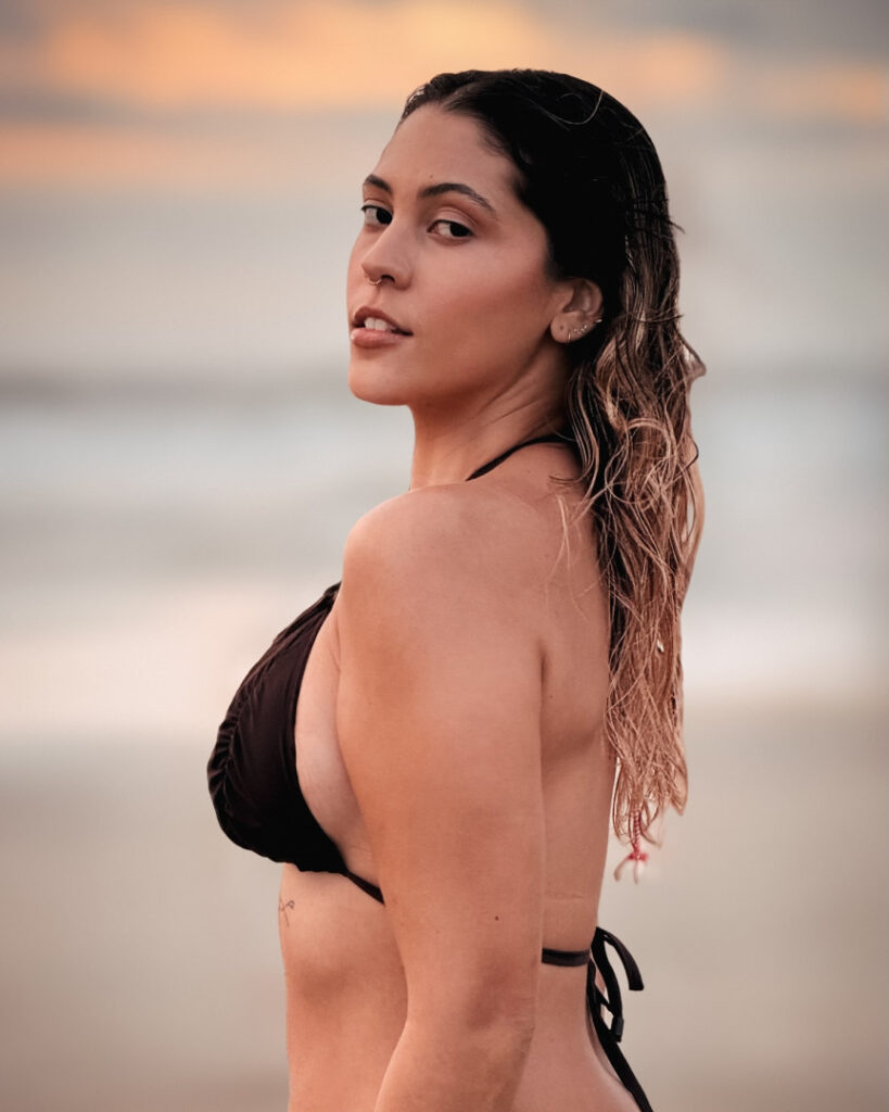 Brazil – Youtube – Dora Figueiredo – Nude Leaks