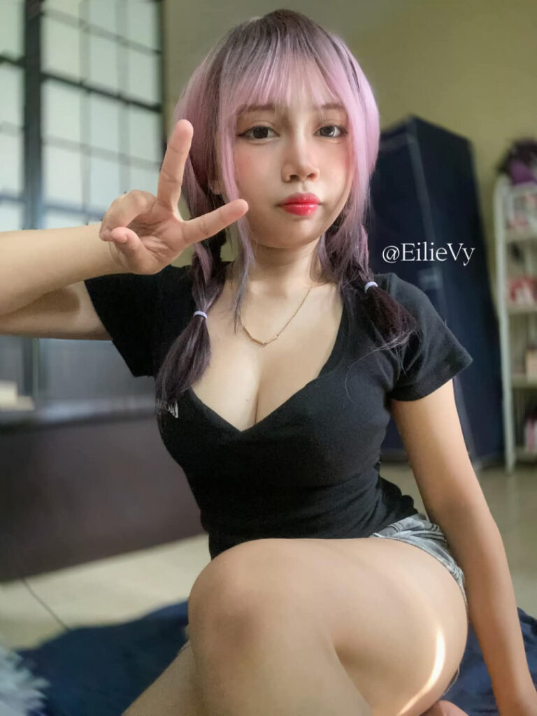 ⠀X⠀ – Eilie Vy – Nude Leaks