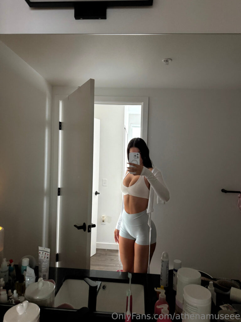 OnlyFans – ella bleu / ellaableuu / athenaamuse – Nude Leaks