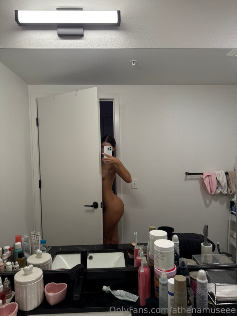 OnlyFans – ella bleu / ellaableuu / athenaamuse – Nude Leaks