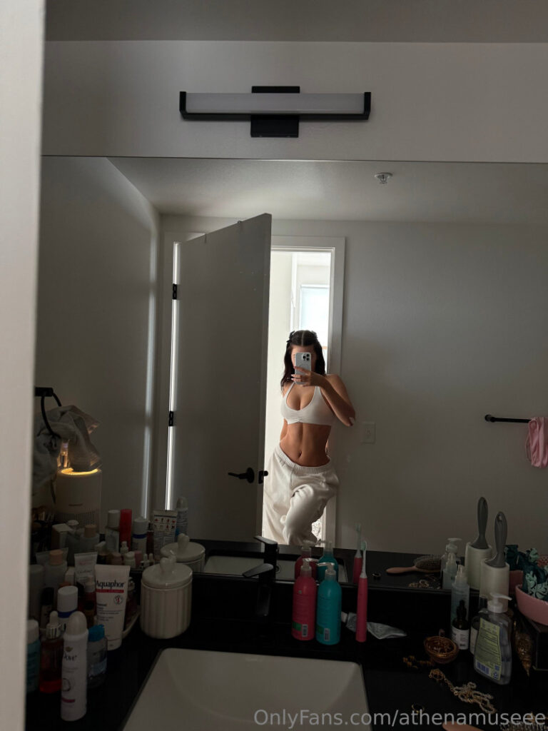 OnlyFans – ella bleu / ellaableuu / athenaamuse – Nude Leaks