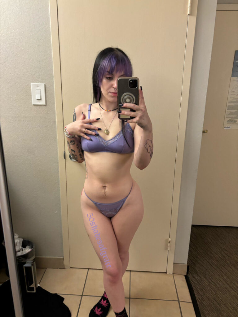 Instagram – Graceizjacobs belladollxxxx8 – Nude