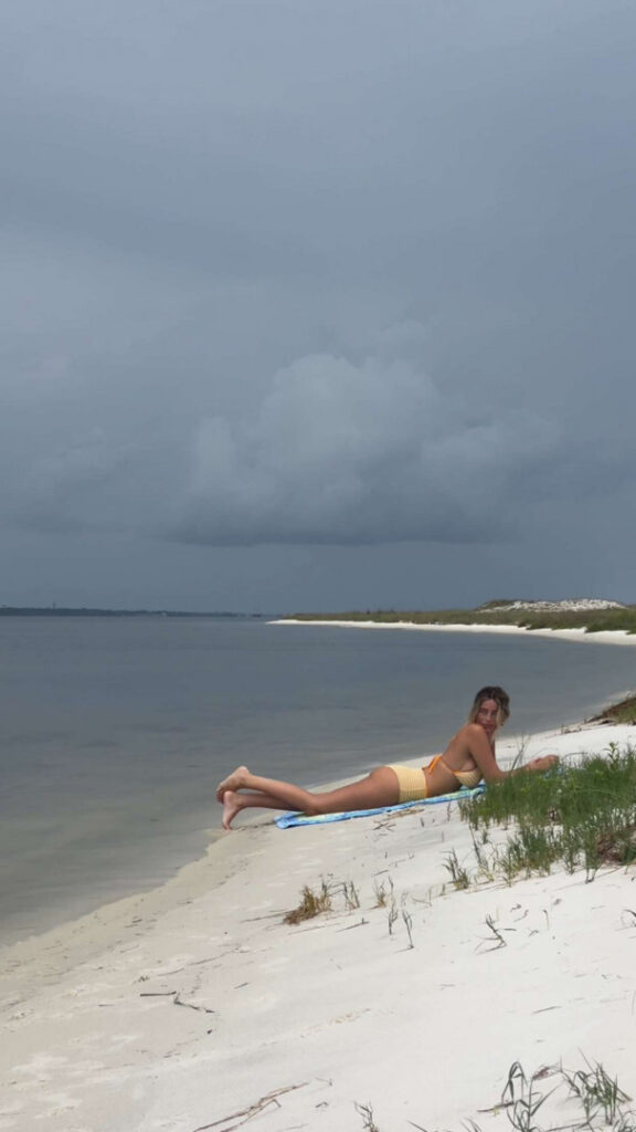 TikTok – hadelinemope / Maddie Hope – Nude