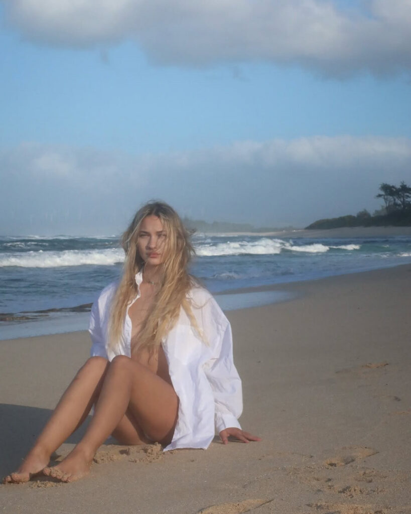 TikTok – Instagram – Halia Beamer – Nude