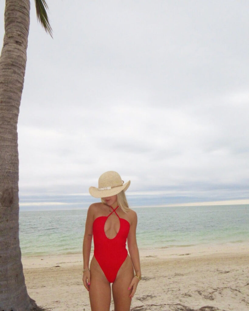 Instagram – Hannah Lutz / hannah.lutz / nothannahlutz – Nude