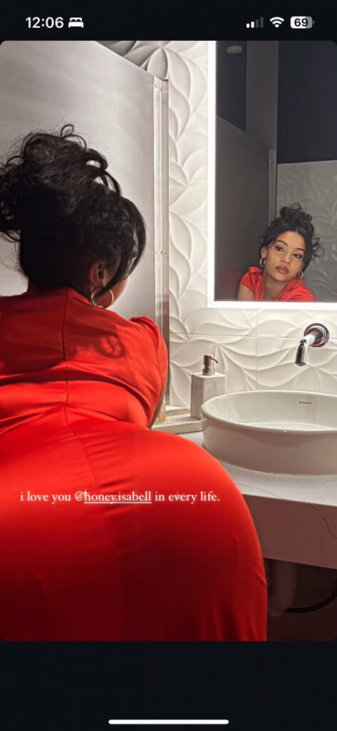 Instagram – T H I C C – Ebony – Honey.isabel / Cubandavinci – Nude