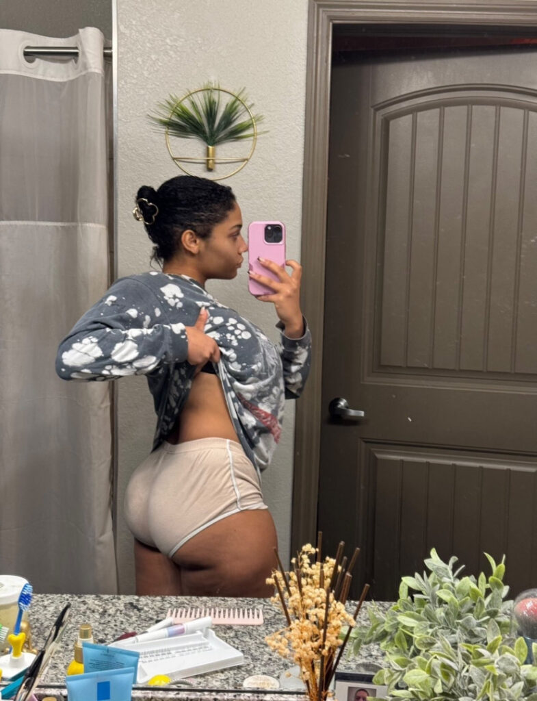 Instagram – T H I C C – Ebony – Honey.isabel / Cubandavinci – Nude