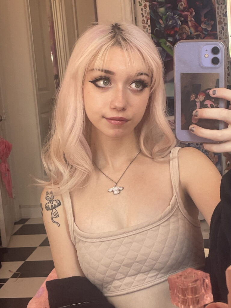 Twitch – TikTok – Iluvmeww – Nude
