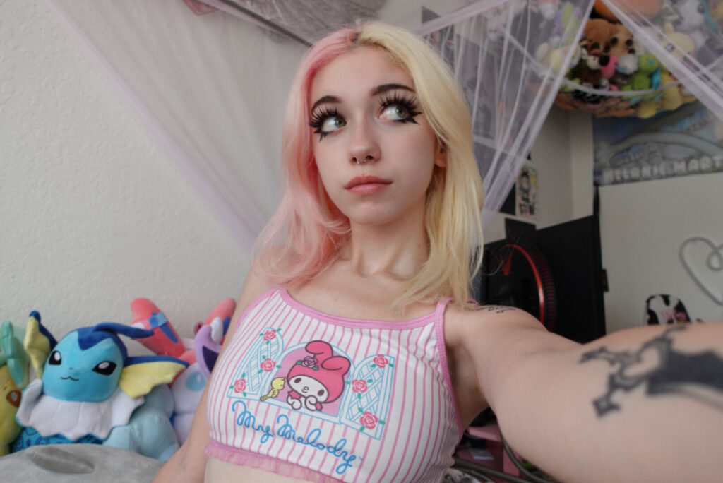 Twitch – TikTok – Iluvmeww – Nude
